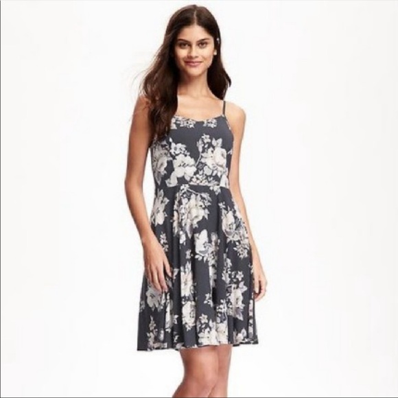 NWOT Old Navy floral peplum dress